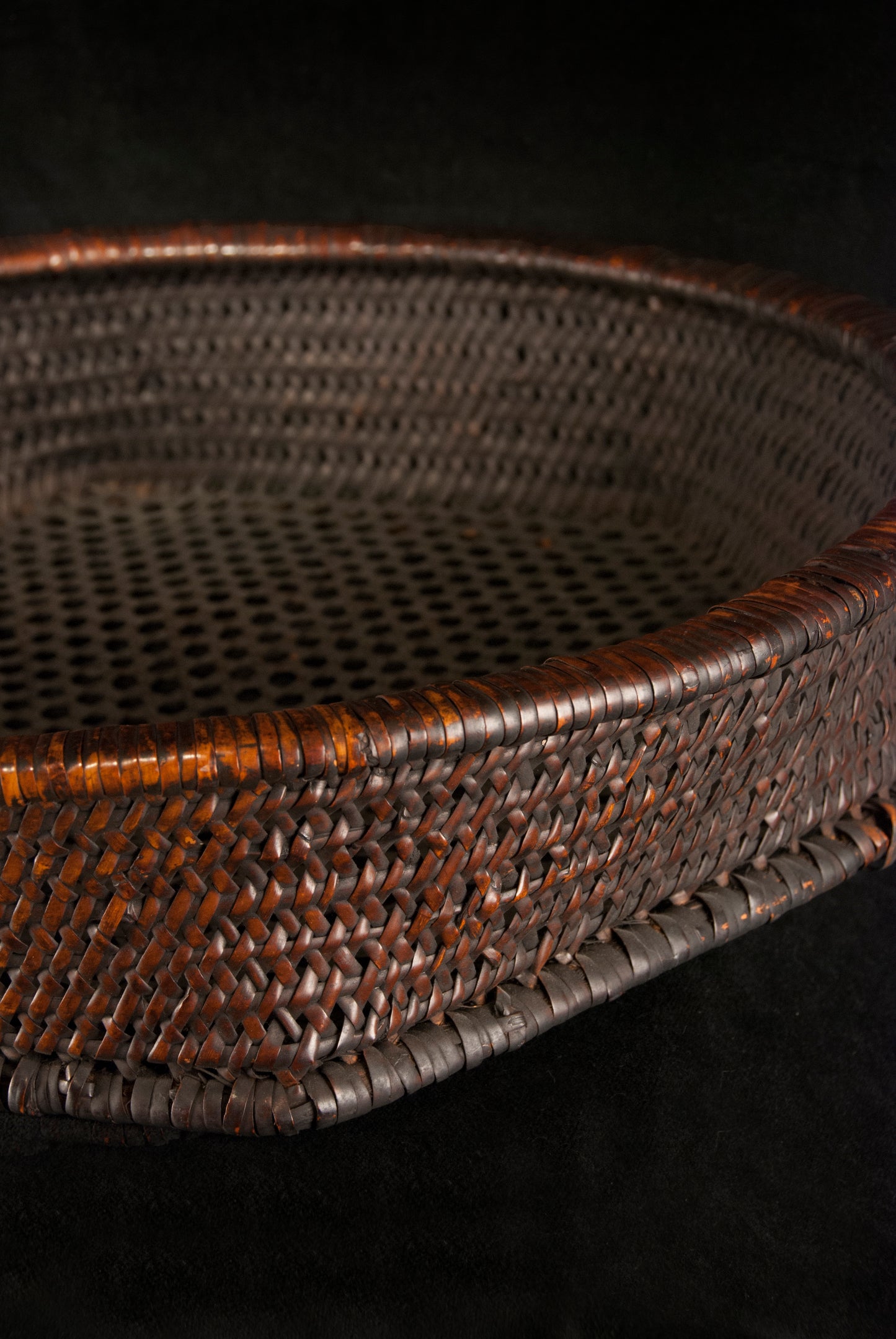 SHALLOW BASKET