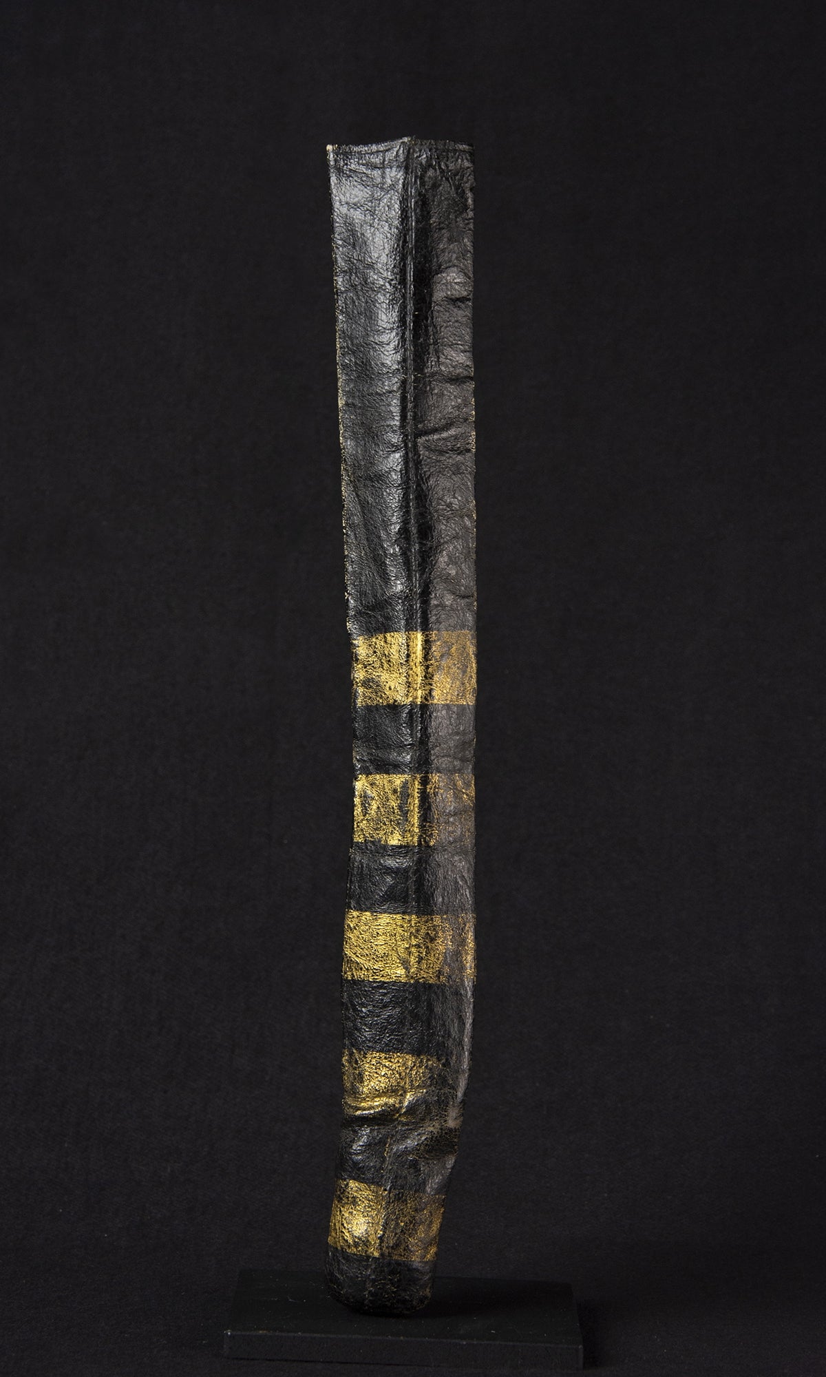LEATHER SPEARHEAD COVER