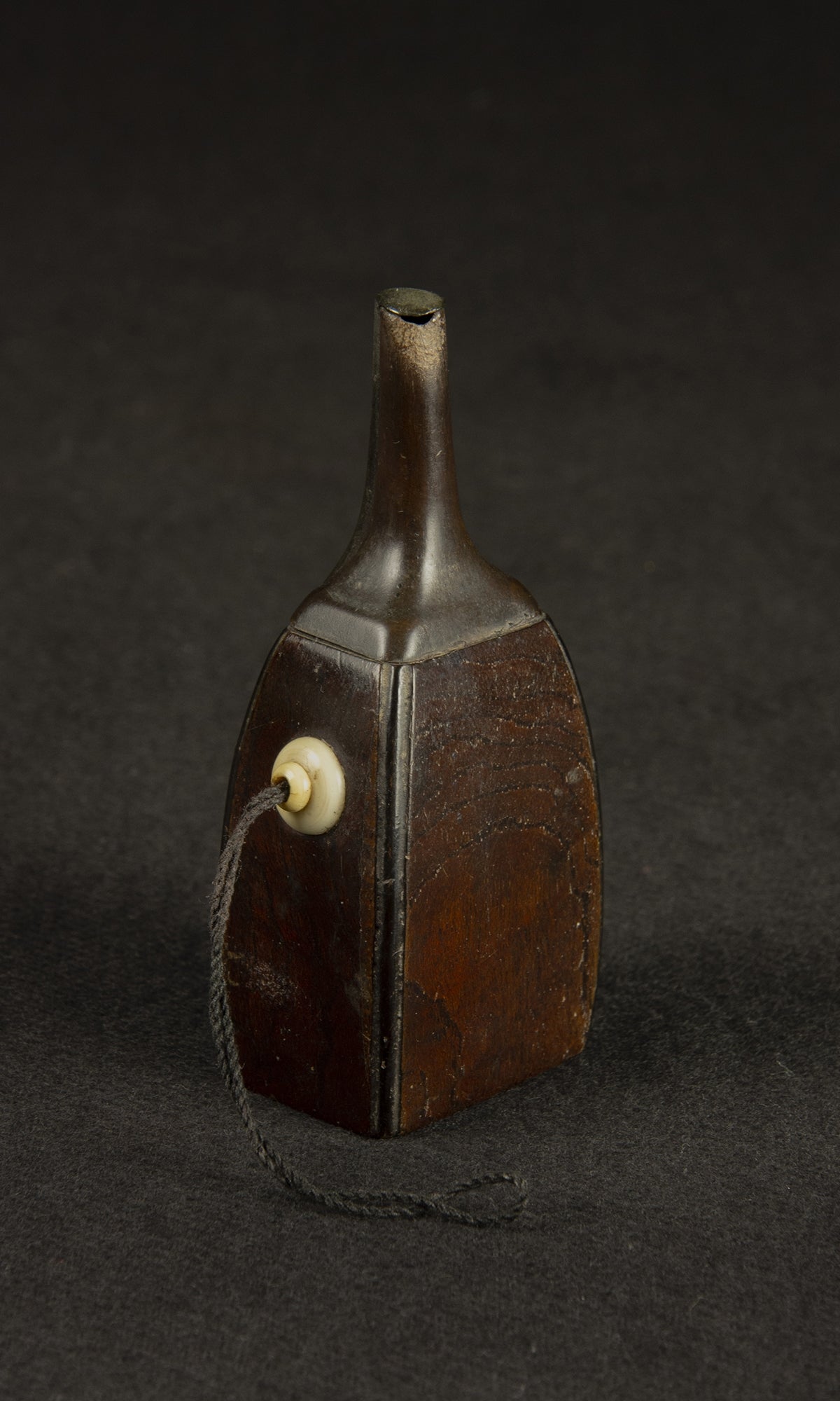 GUNPOWDER FLASK