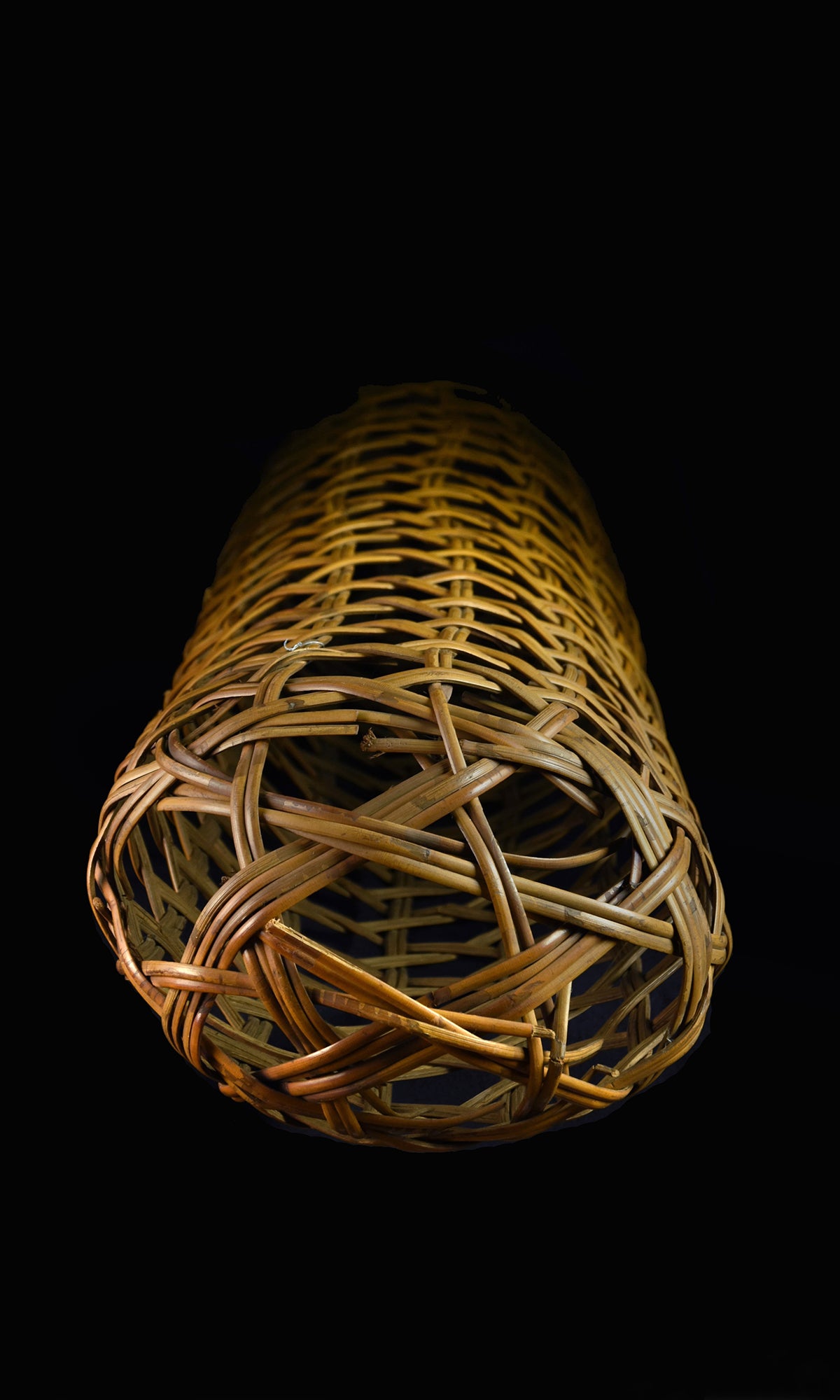WOVEN PILLOW