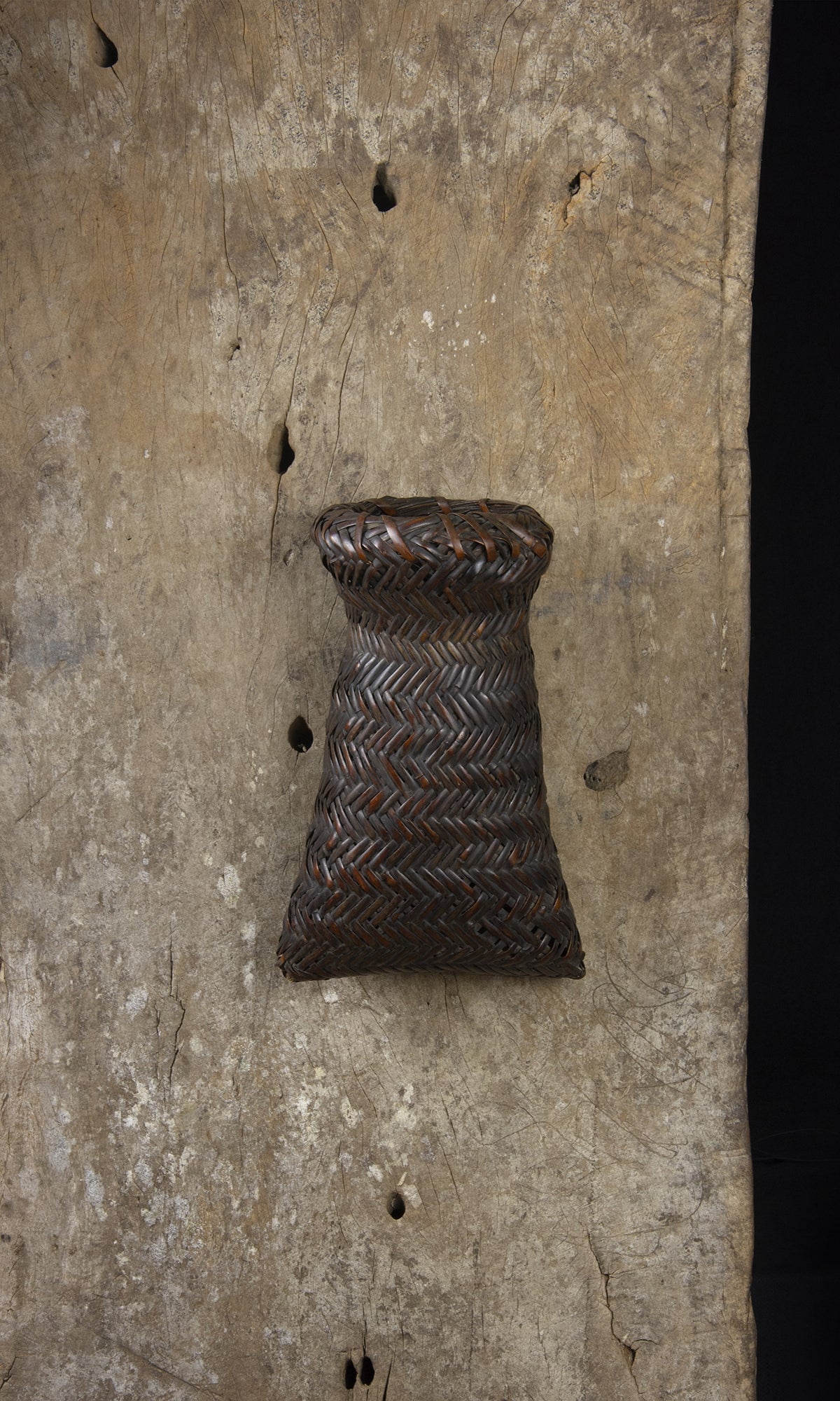 WALL BASKET