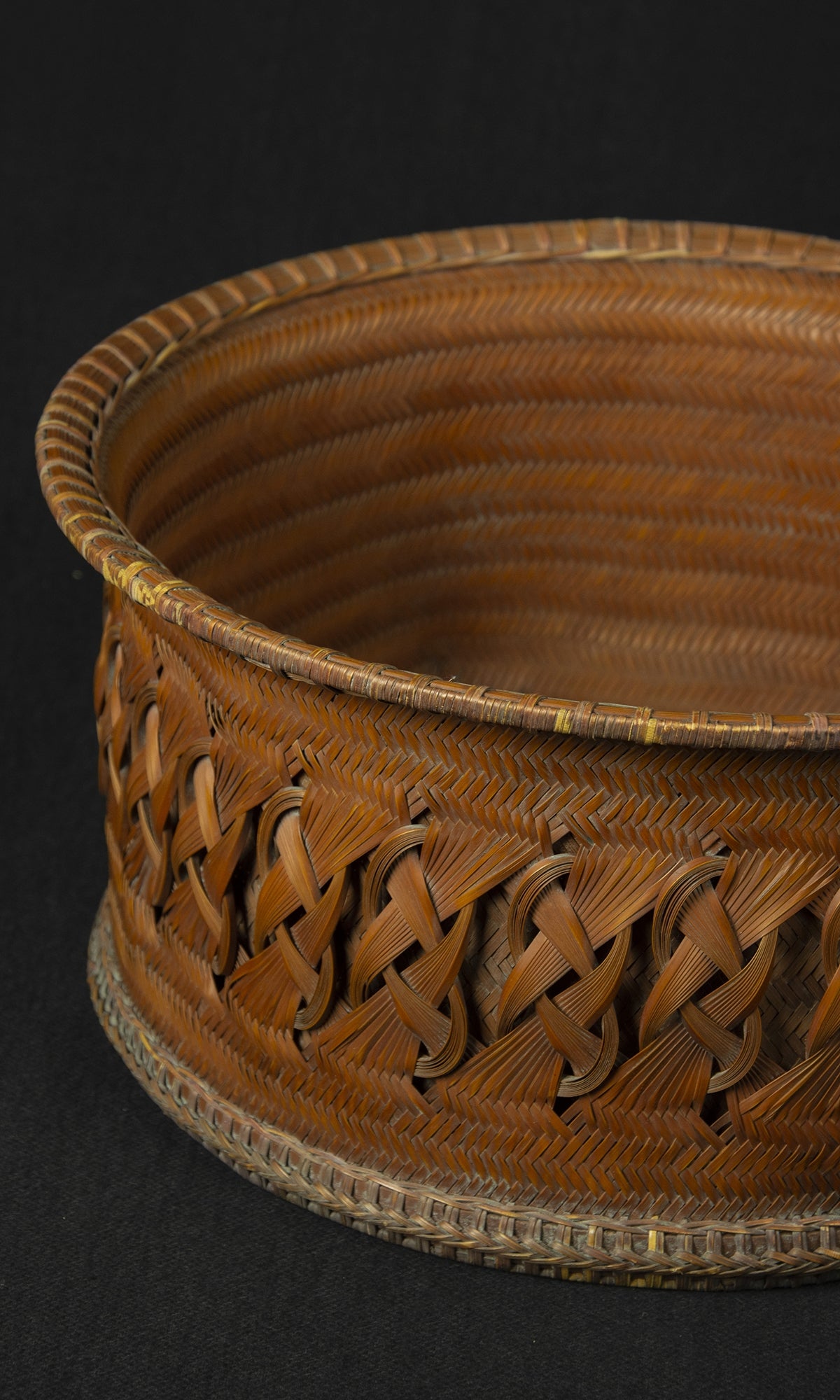 ROUND BASKET