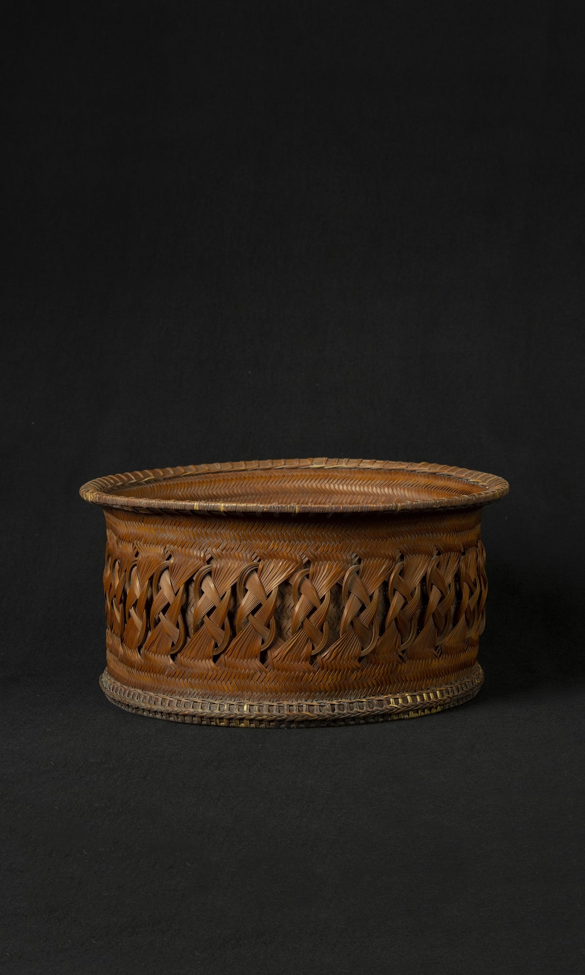 ROUND BASKET
